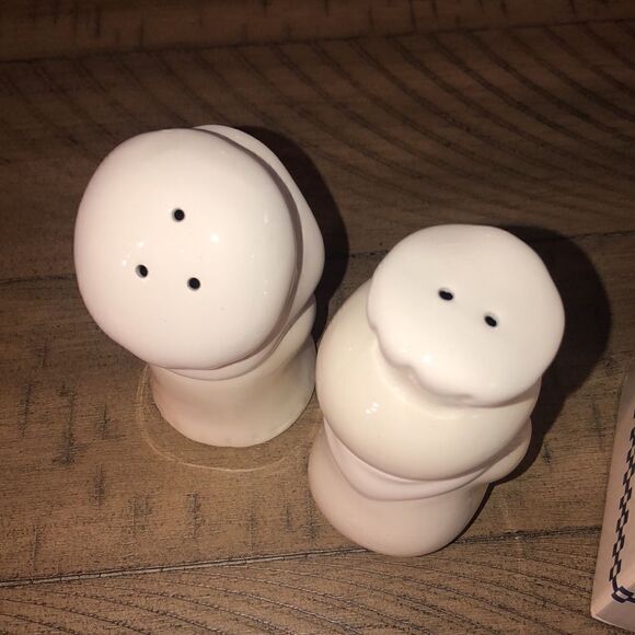 Poppin and Poppie Fresh Pillsbury Dough Salt 🧂 & 🫑 Shakers Small 💍 Bowl - Picture 8 of 17
